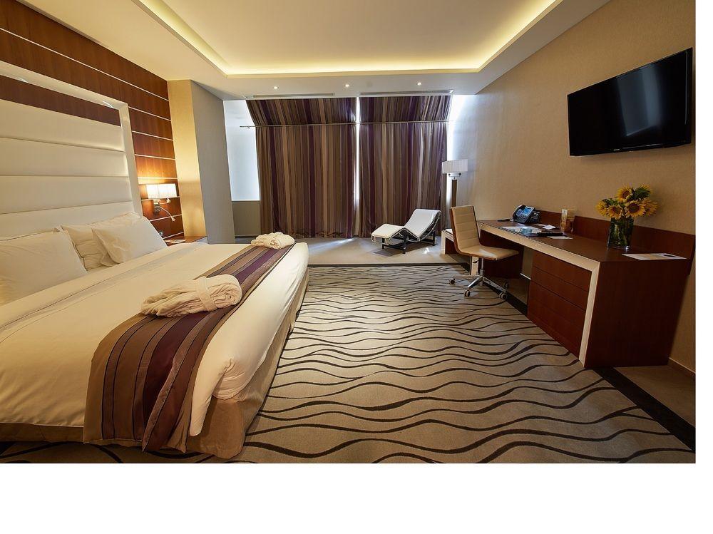 Premier Palace Spa Hotel Bukarest Exteriör bild Deluxe Room